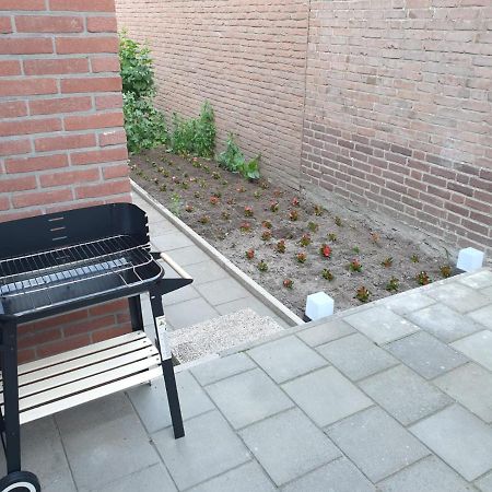 Cosy House In The Heart Of The Center! Leilighet Oostburg Eksteriør bilde