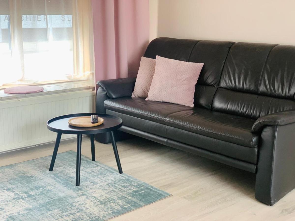 Cosy House In The Heart Of The Center! Leilighet Oostburg Eksteriør bilde